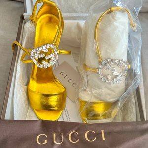 Gucci shoes gold size 36